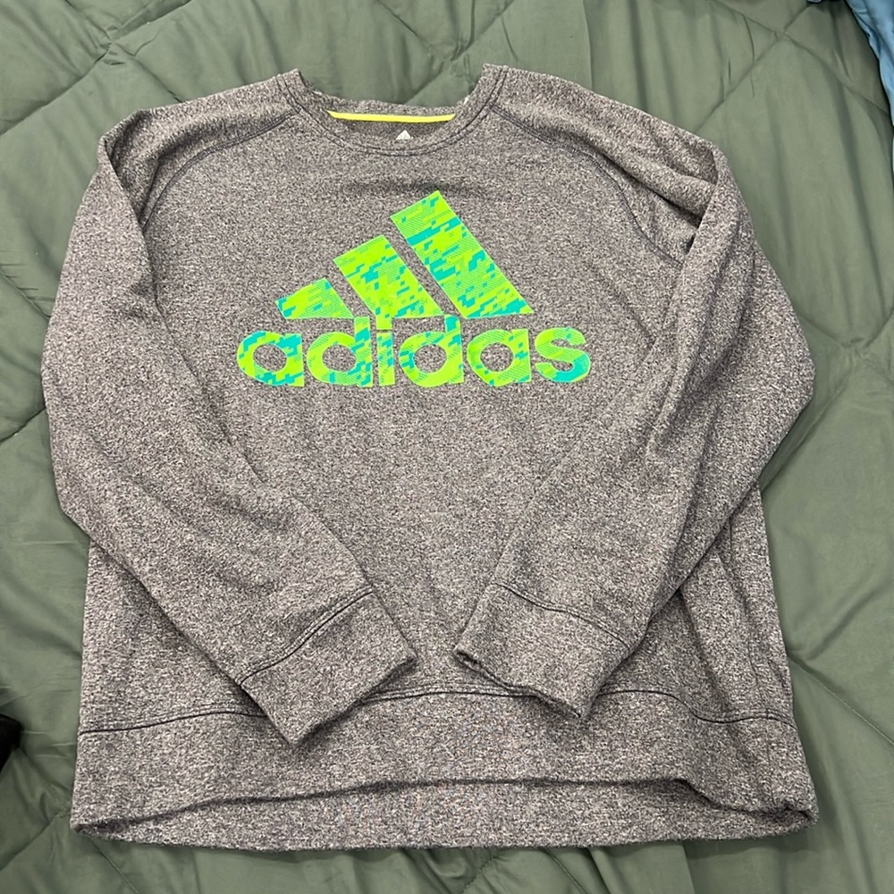 Women’s large sweatshirt